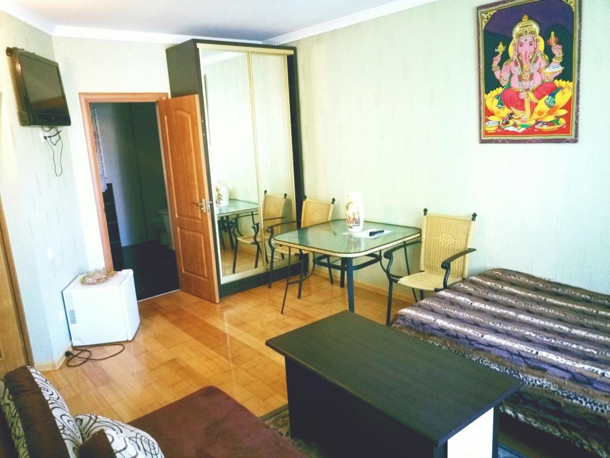 Hotel Om Shanti Odessa Exterior foto